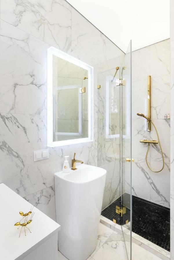 Golden Fish - New Apartment - Old Town Krakow Bagian luar foto